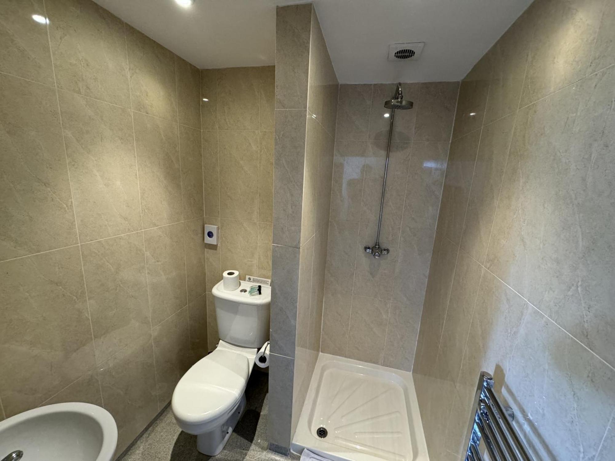 Hookwood London Gatwick *